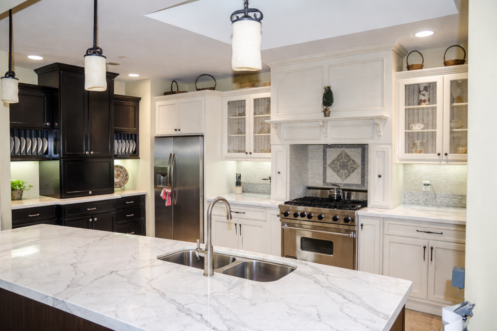 West Hollywood black and white modern kitchen